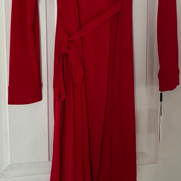 DRESS - Picture 2 of 3